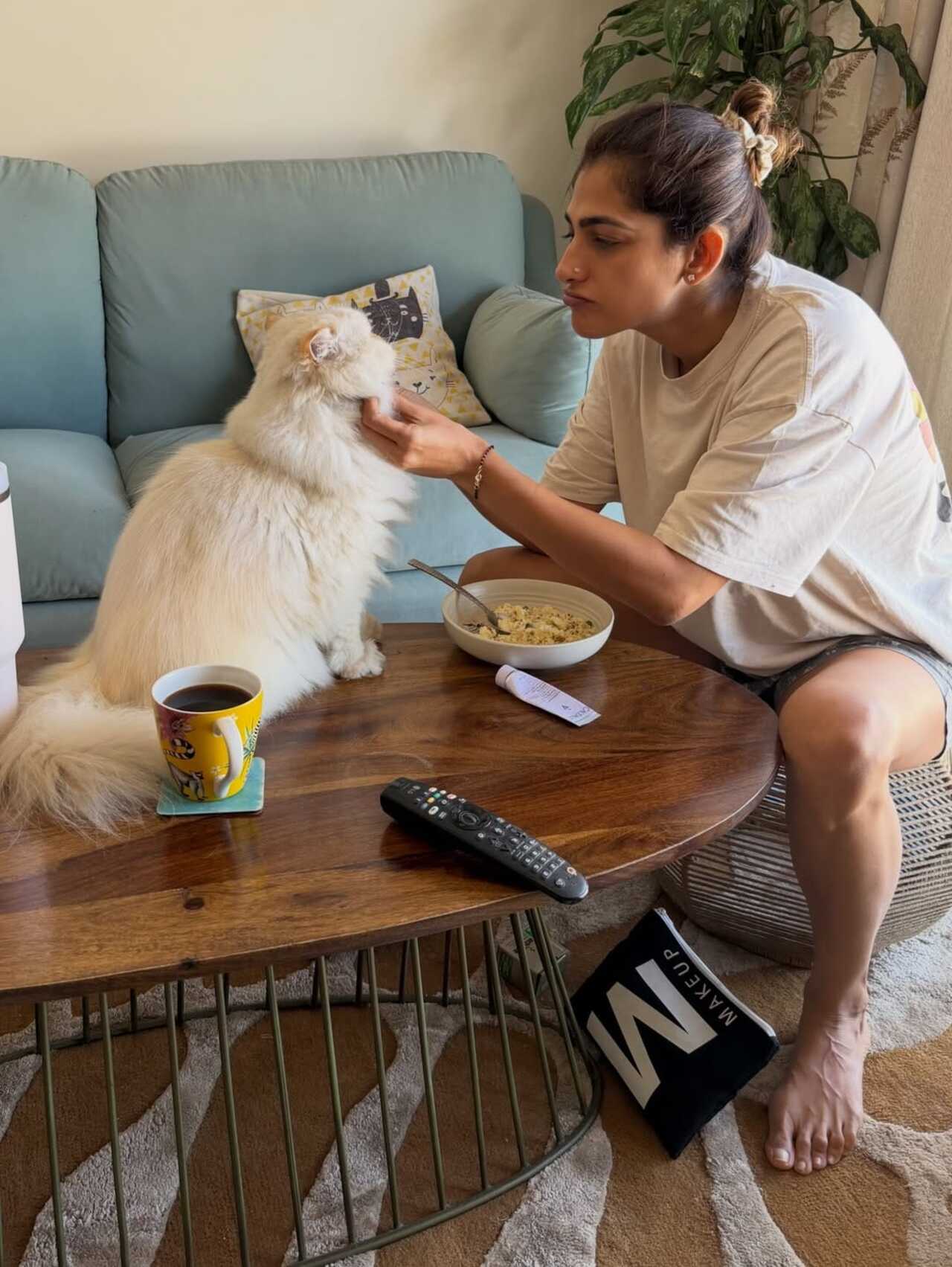 Kubbra shares a soothing bond with her pet, Sexxy Sait. It&rsquo;s a relationship built on comfort and quiet understanding.